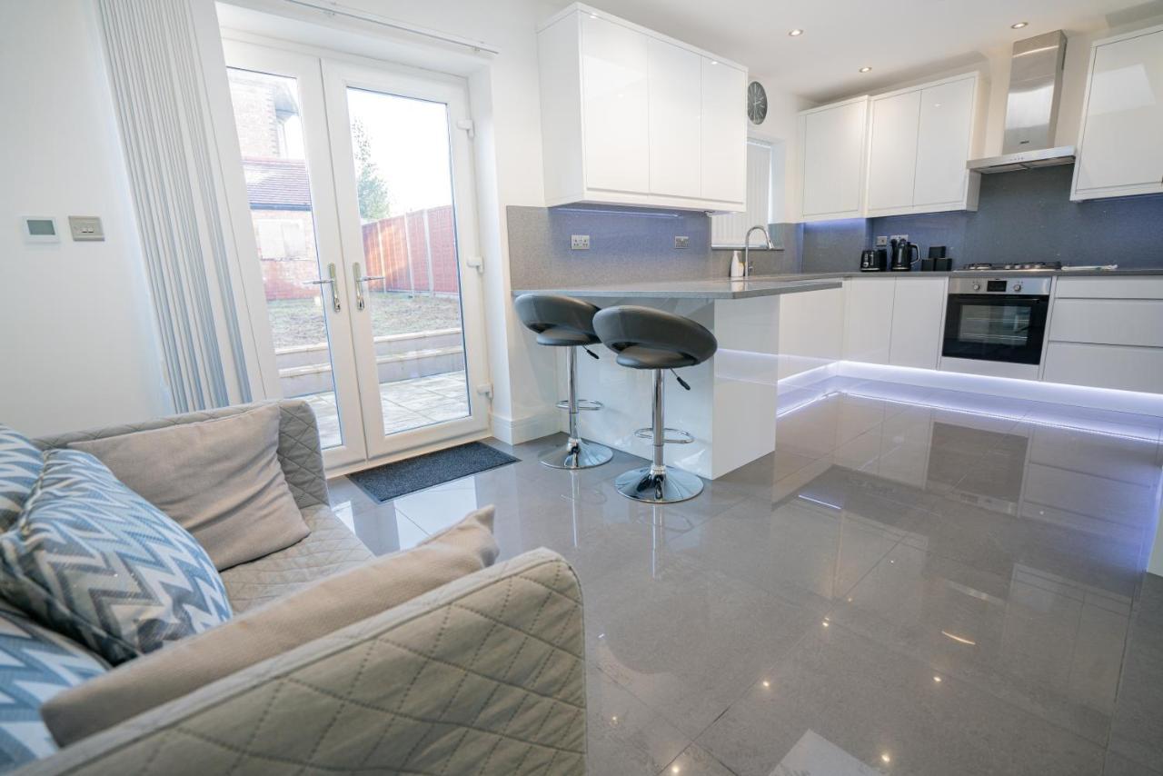 הוילה אוקספורד Newly Refurbished Modern 4 Bed Detached House ! מראה חיצוני תמונה